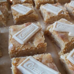 Caramac Blondie