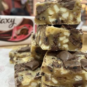 Galaxy Cookie Crumble Blondie